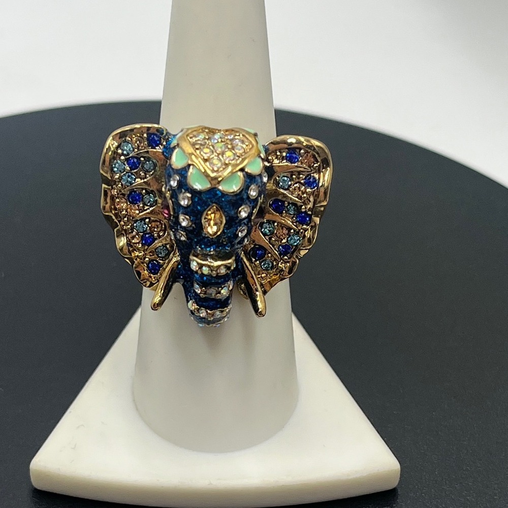 Betsey Johnson Asian Jungle Blue Elephant‎ Trunk Up Cocktail Stretch Ring